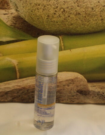 Sérum Intensive Neutriactive de Vitality's : Linfa Lotion Réparatrice. Le secret pour sublimer instantanément les cheveux crépus. Une petite dose, répartie uniformément, pour une réparation intense et une hydratation somptueuse.