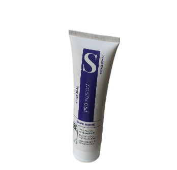 Traitement coiffant Save Home pour la réparation des cheveux, enrichi en acides aminés et acide hyaluronique, offrant hydratation et renforcement.